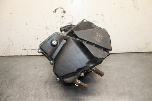 19-24 YAMAHA R3 AIRBOX AIR INTAKE FILTER BOX BB736