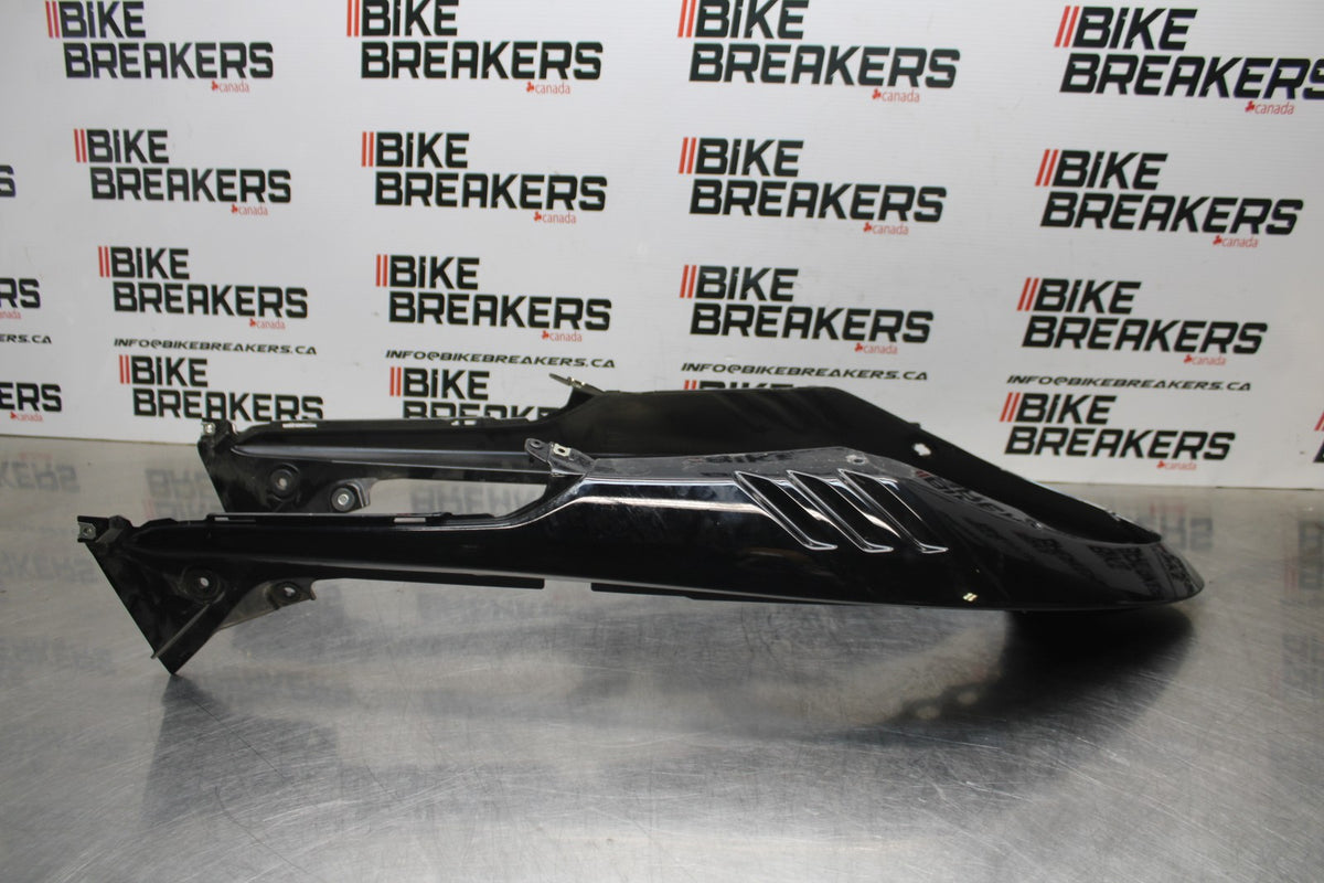 15 SUZUKI GW250F REAR BACK TAIL FAIRING COWL SHROUD BB789