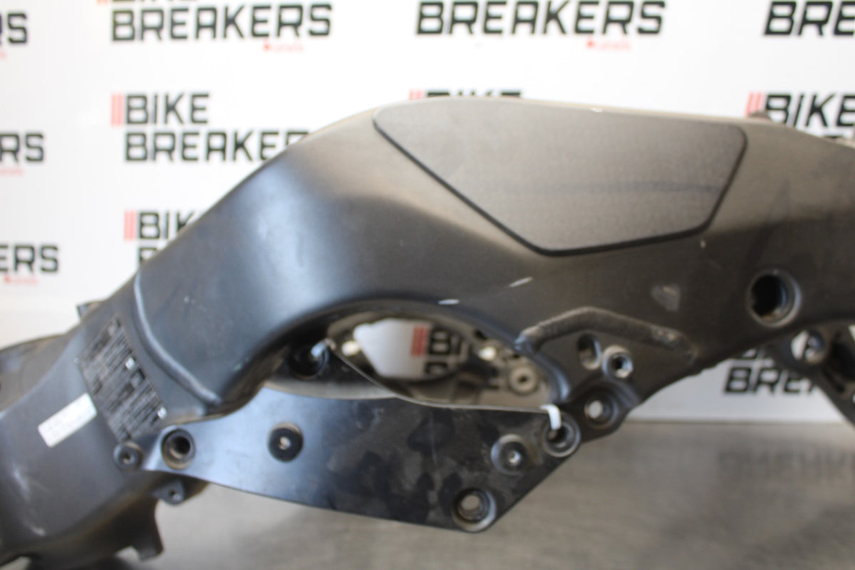 08 KAWASAKI NINJA ZX10R FRAME CHASSIS BB902