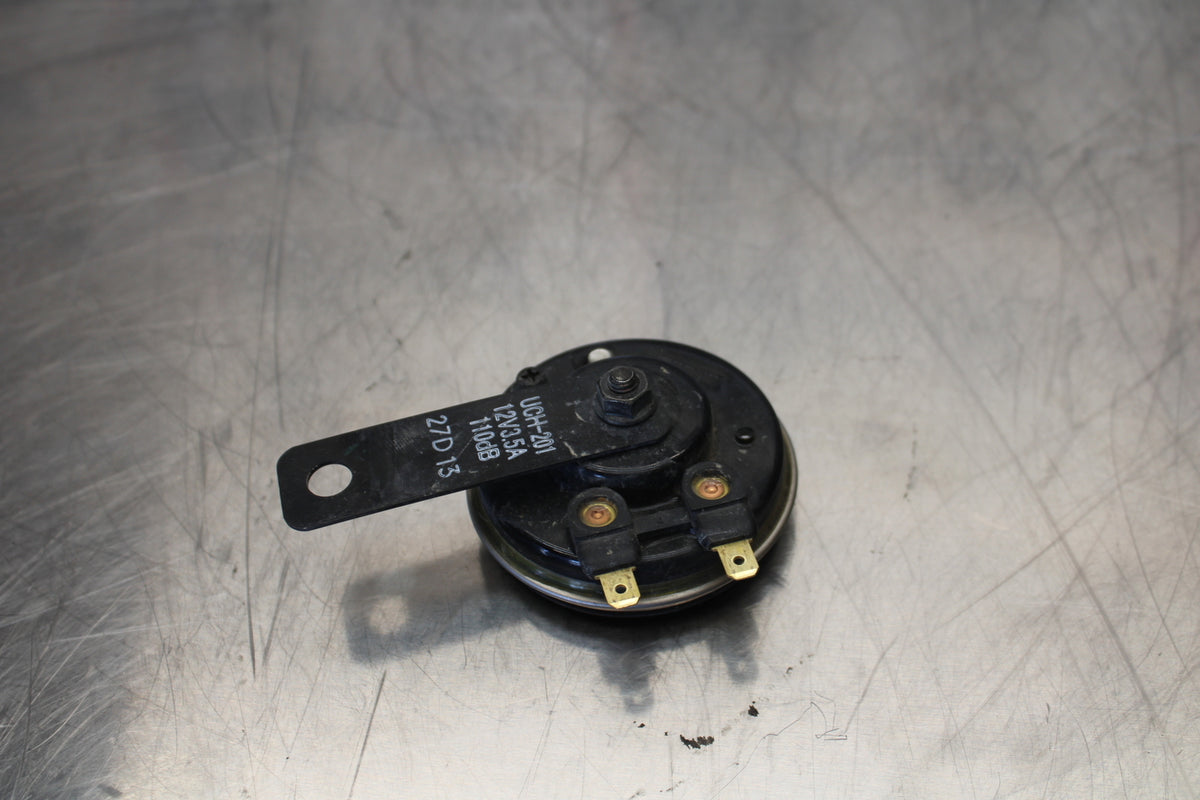 23 YAMAHA YZF R3 HORN SIGNAL BB147