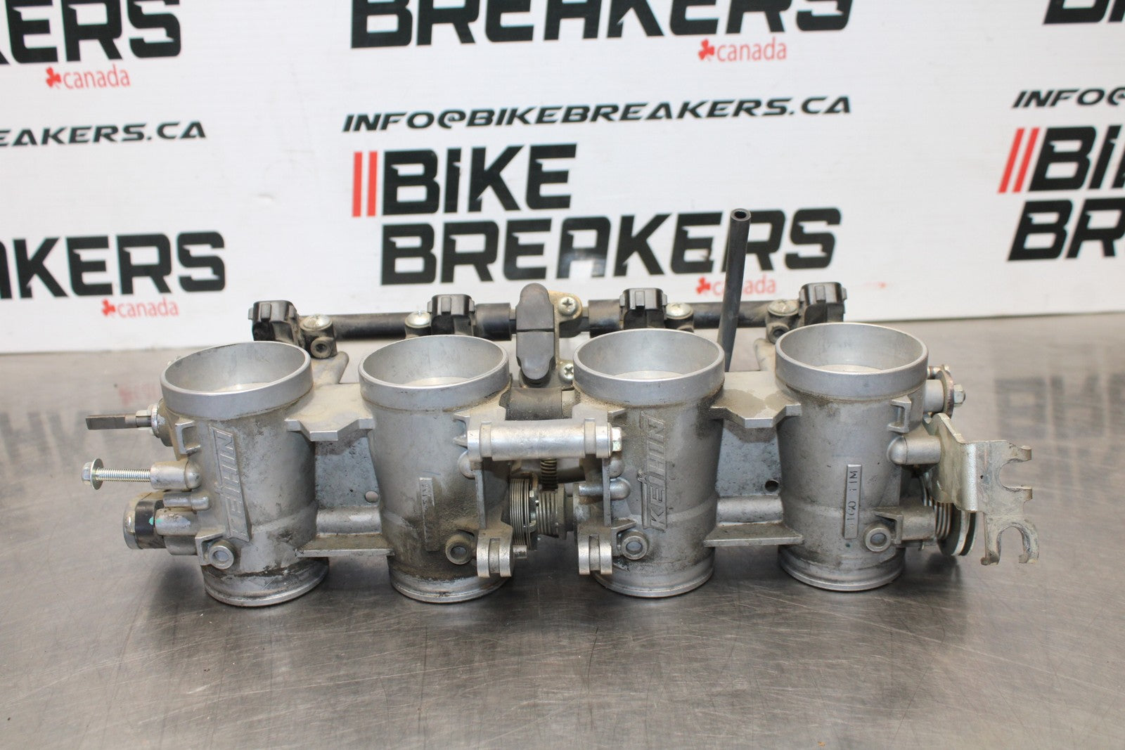 05-06 SUZUKI GSXR1000 MAIN FUEL INJECTORS / THROTTLE BODIES BB773