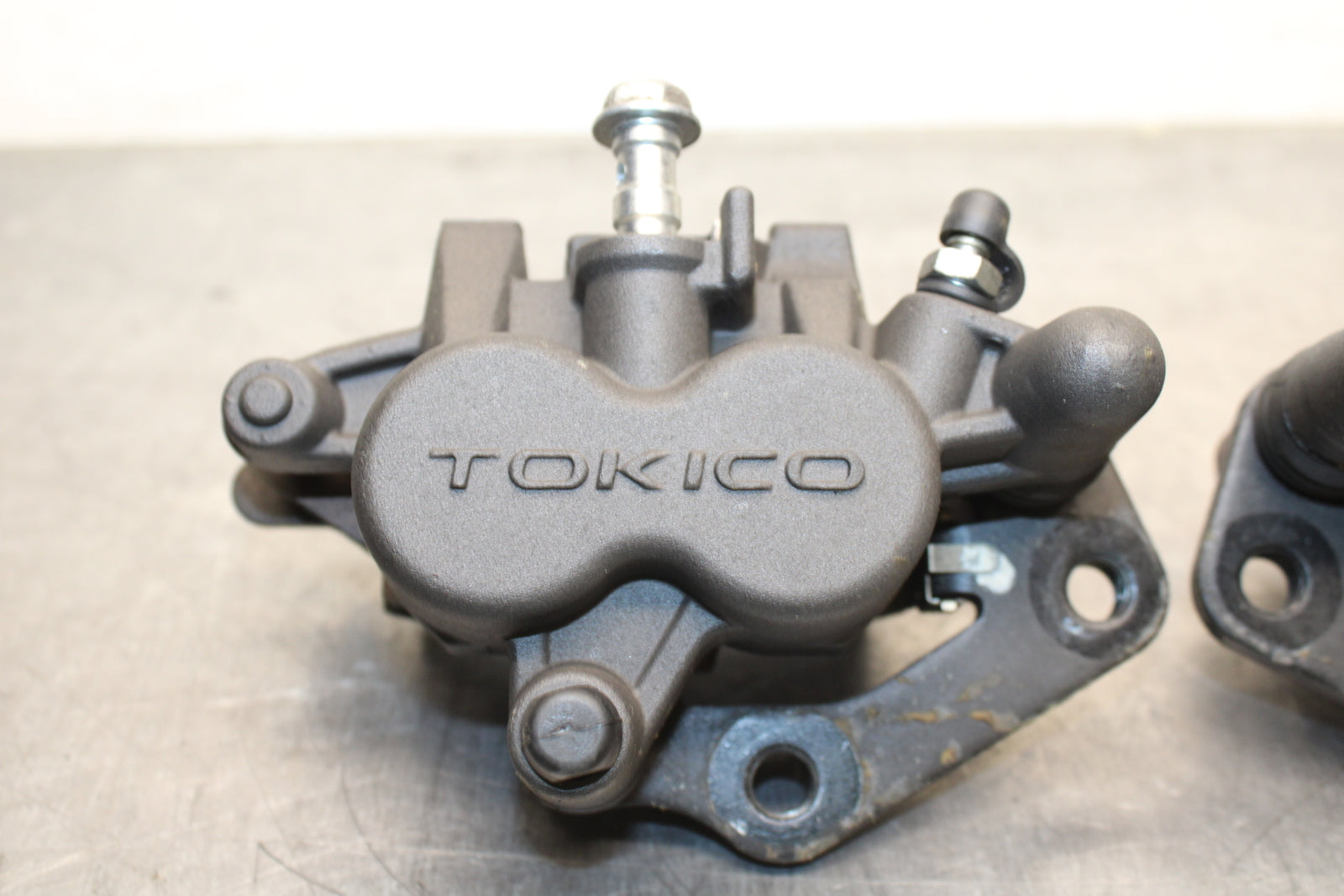 12-17 KAWASAKI NINJA 650 RIGHT LEFT FRONT BRAKE CALIPER SET PAIR CALIPERS BB129