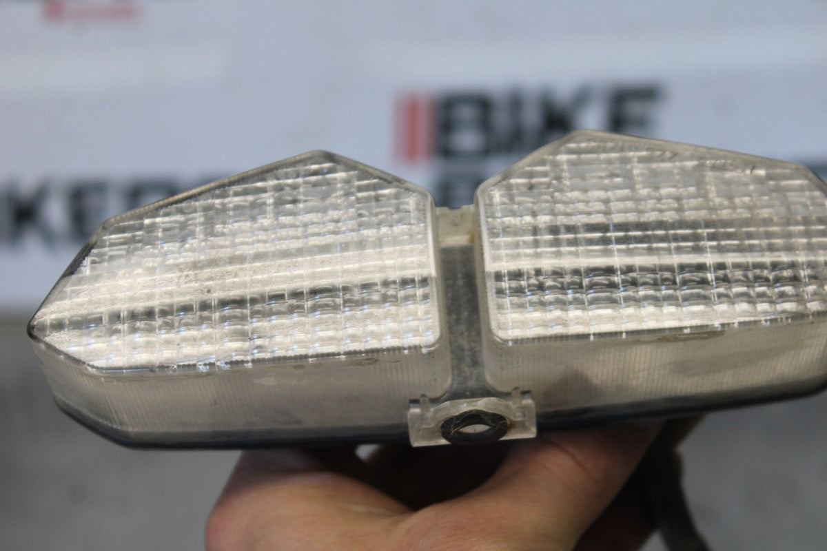 03-04 YAMAHA YZF R6 REAR TAIL TAILLIGHT BACK BRAKE LIGHT BB890