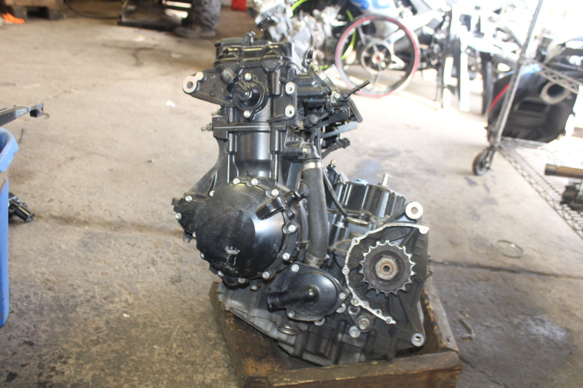 05-08 TRIUMPH SPEED TRIPLE 1050 ENGINE MOTOR BB933