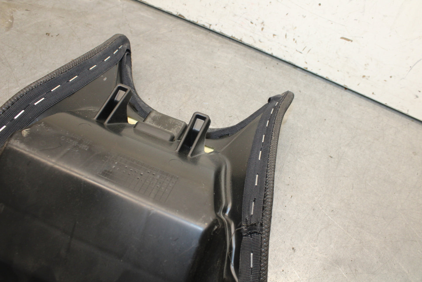 18-23 KAWASAKI NINJA 400 FRONT DRIVERS SEAT PAD SADDLE PILLION BB660