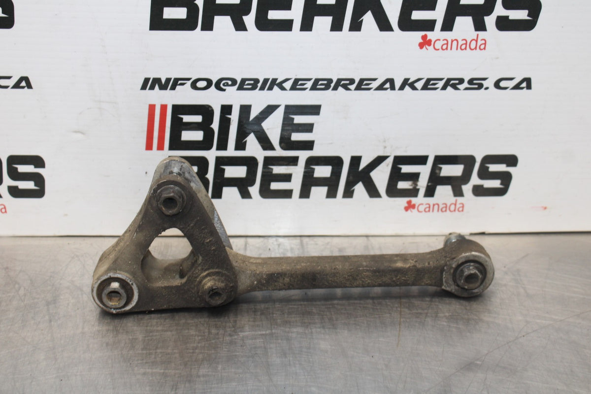 13 YAMAHA YZF R1 REAR DOGBONE SHOCK LINKAGE LINK BB781