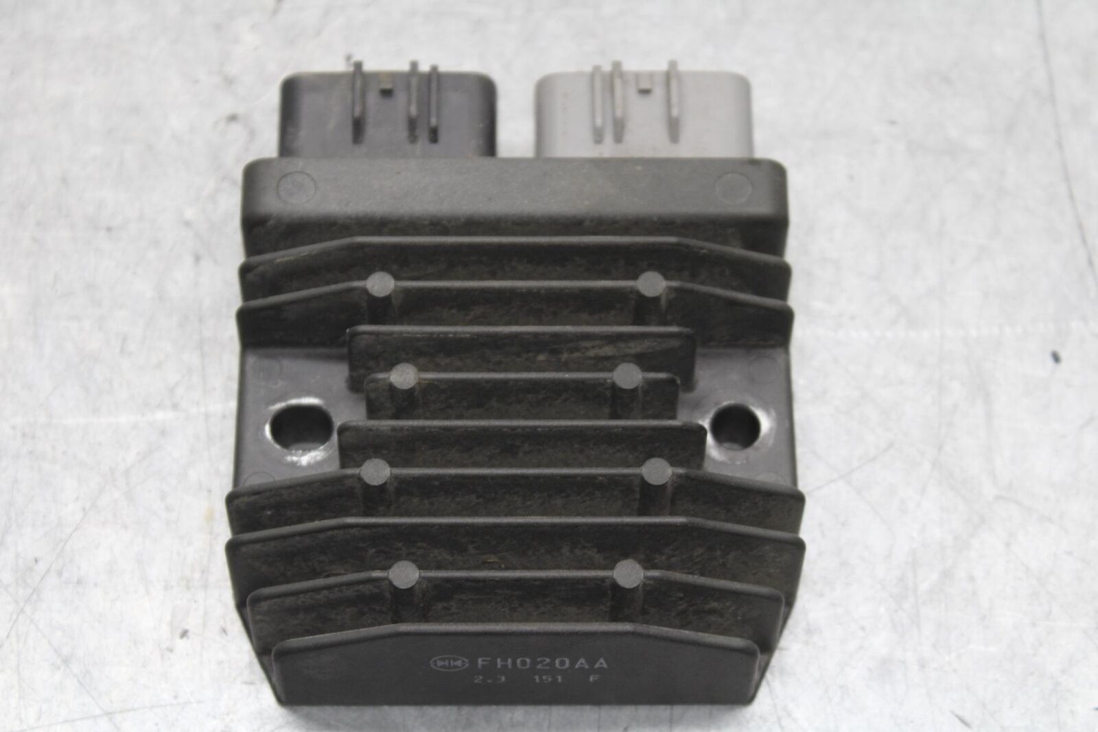 2012 Yamaha FZ8 RECTIFIER VOLTAGE REGULATOR BB550