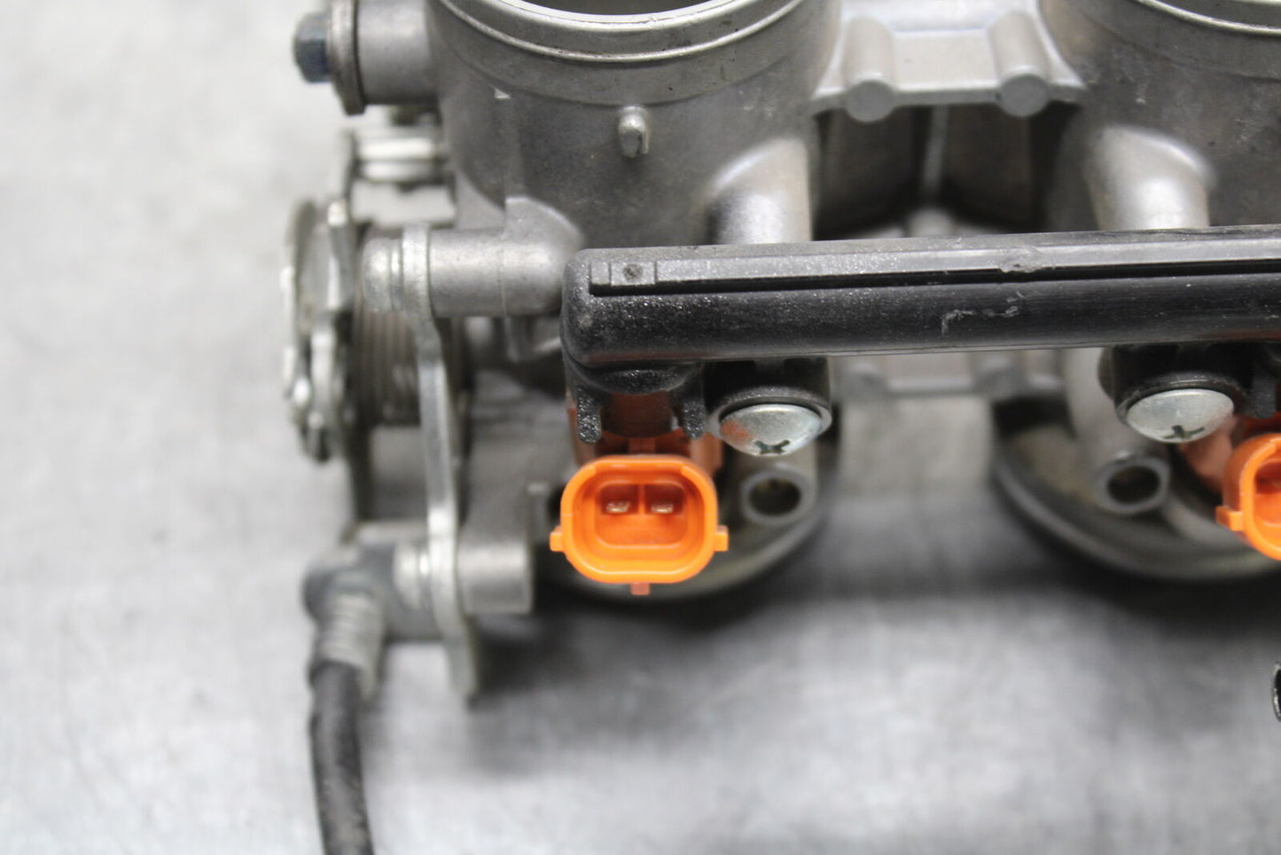 13-18 KAWASAKI NINJA ZX6R MAIN FUEL INJECTORS / THROTTLE BODIES BB118