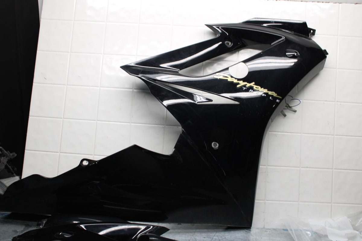 06-07 TRIUMPH DAYTONA 675 DAYTONA 675 LEFT LOWER MID UPPER SIDE FAIRING  BB441
