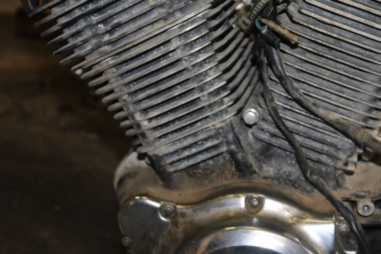 87-03 SUZUKI INTRUDER 1400 VS1400GLP ENGINE MOTOR BB702