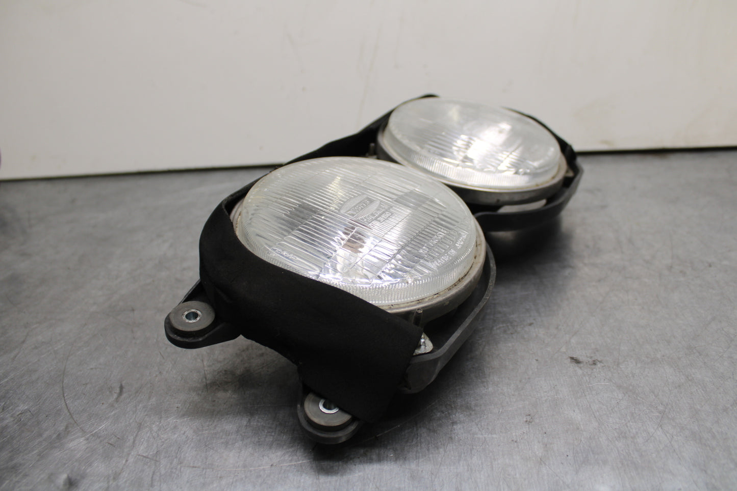 93-94 KAWASAKI NINJA ZX7R FRONT HEADLIGHT HEAD LIGHT LAMP BB122
