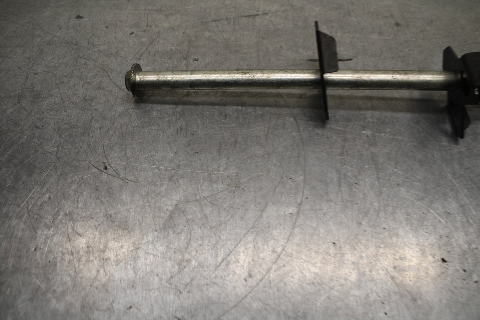 24 KAWASAKI NINJA 500 ABS REAR AXLE BACK WHEEL RIM PIVOT BOLT AXEL BB744