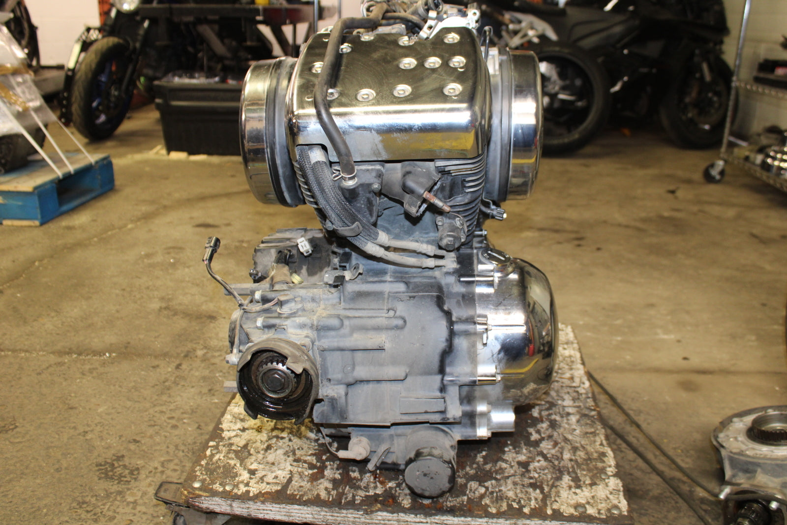 03-08 KAWASAKI VULCAN 1600 ENGINE MOTOR BB754