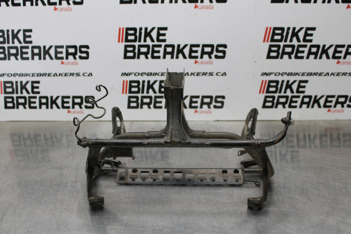 94 SUZUKI KATANA 750 UPPER FAIRING MIRROR GAUGES STAY BRACKET BB00