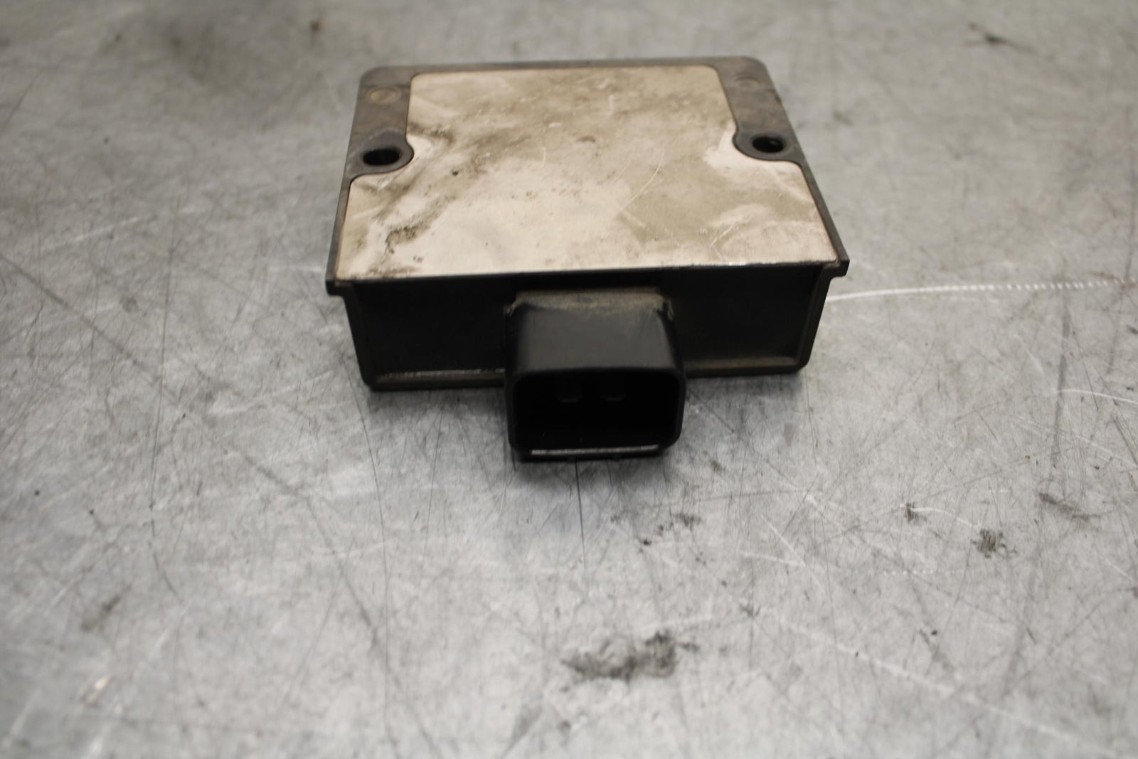 17 KAWASAKI Z900 ZR900 RECTIFIER VOLTAGE REGULATOR 21066-0753 BB549