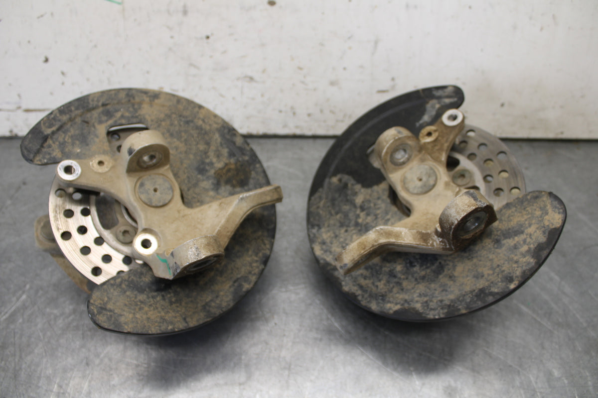 01-05 YAMAHA RAPTOR 660R FRONT WHEEL RIGHT LEFT HUB SET 5LP-25111-20-00  BB695