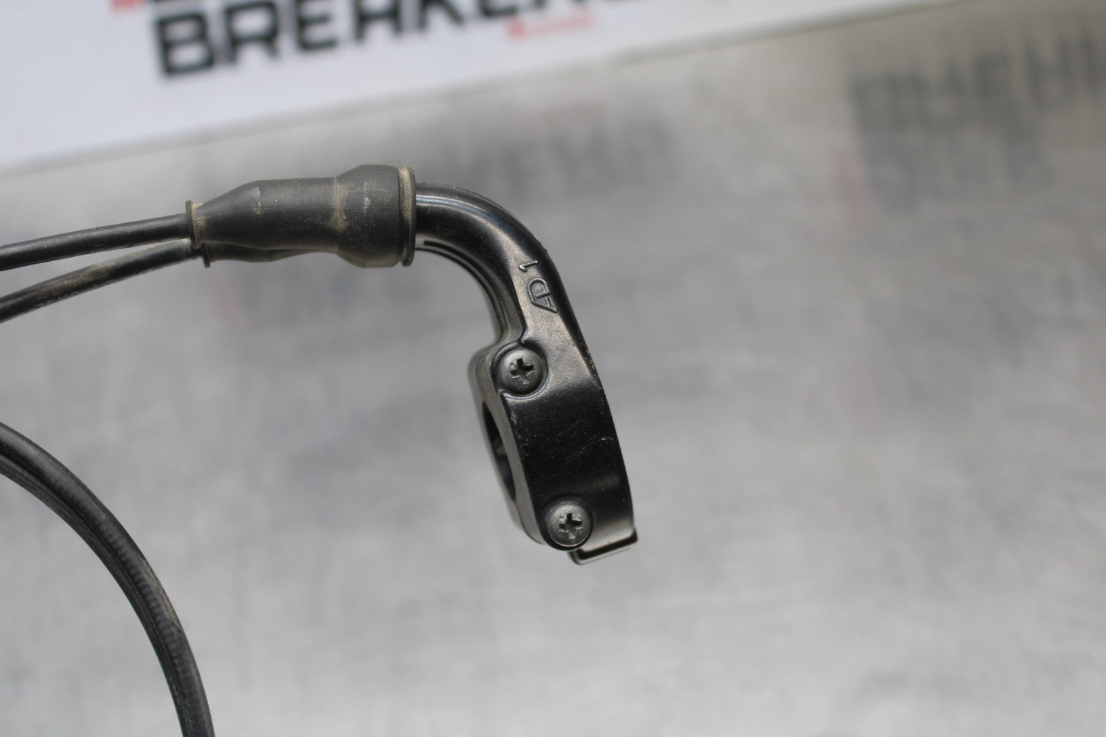 07-08 KAWASAKI NINJA ZX6R THROTTLE CABLE LINE HOUSING GUIDE BB203