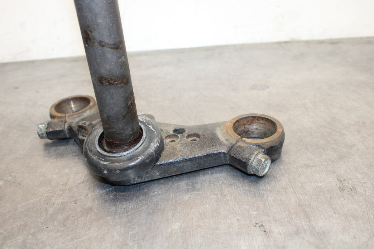 78 SUZUKI GS550E FRONT FORKS CLAMP LOWER TRIPLE TREE STEM BB133