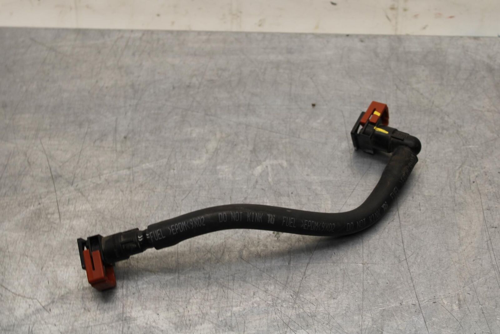 20 KAWASAKI Z400 ER400 ABS FUEL HOSE GAS LINE TUBE PIPE BB586