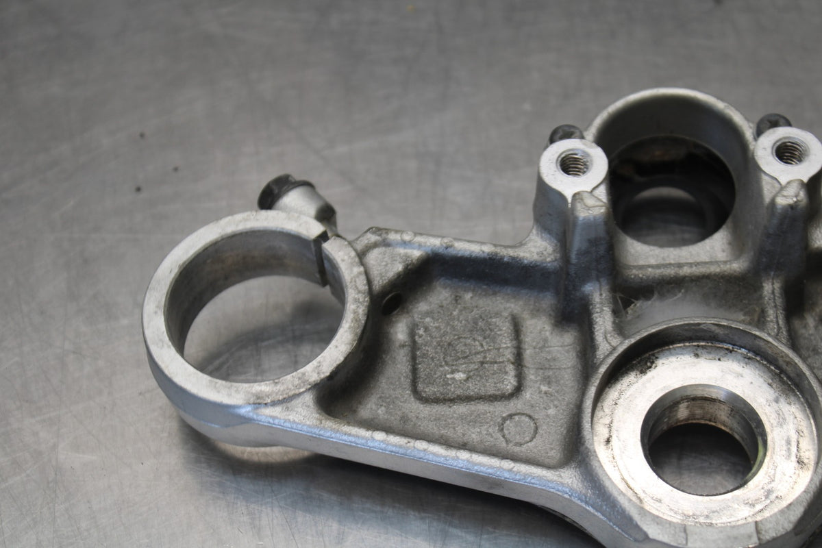 06-07 HONDA INTERCEPTOR 800 VFR800 FORKS UPPER TRIPLE TREE CLAMP BB917