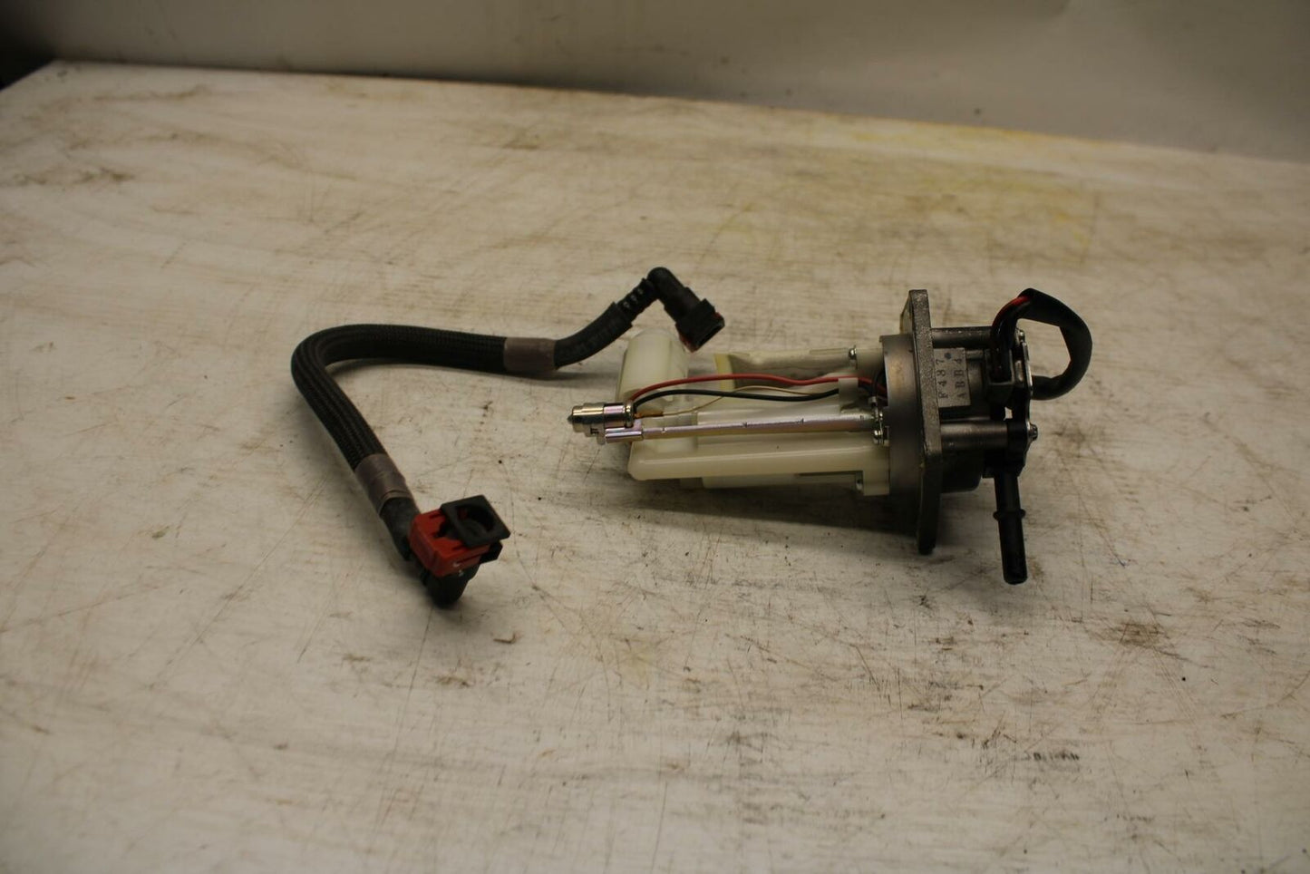 11-12 KAWASAKI NINJA 400 EX400 C FUEL PUMP GAS PETROL SENDER UNIT BB358