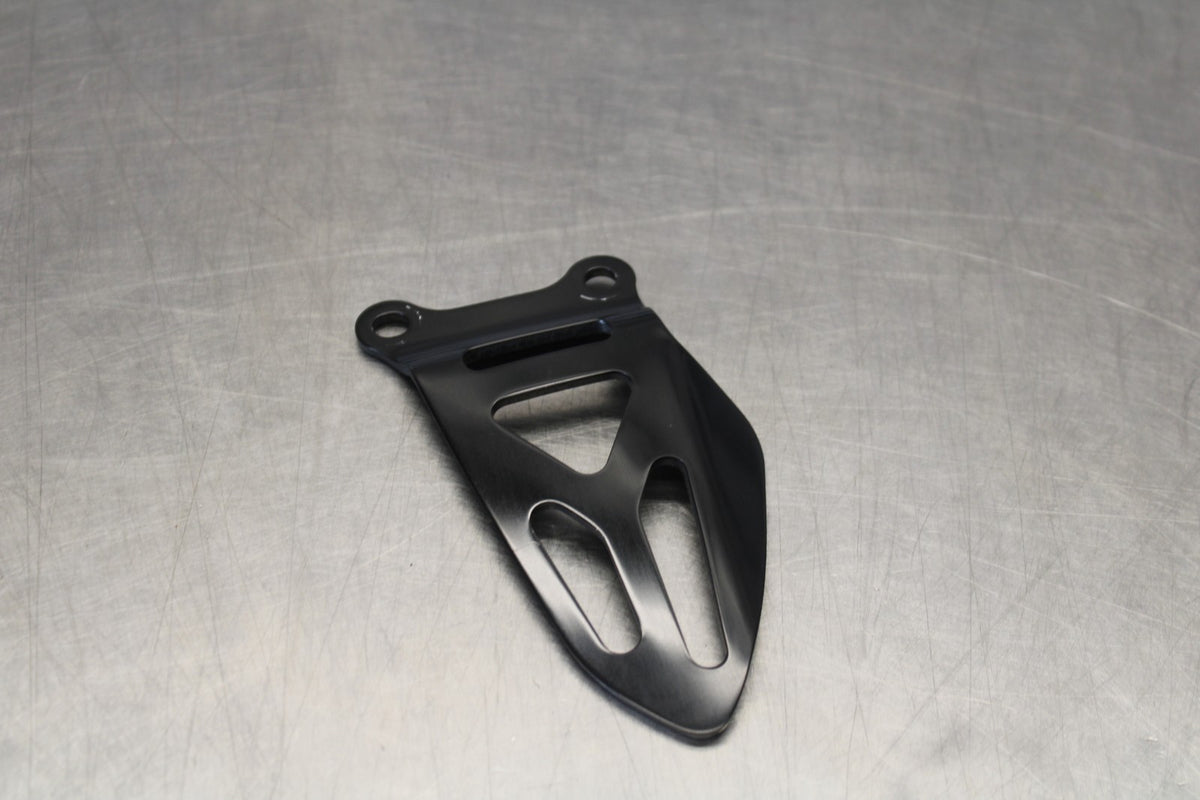 11-26 SUZUKI GSXR750 RIGHT REARSET REAR SET HEEL GUARD COVER  BB882