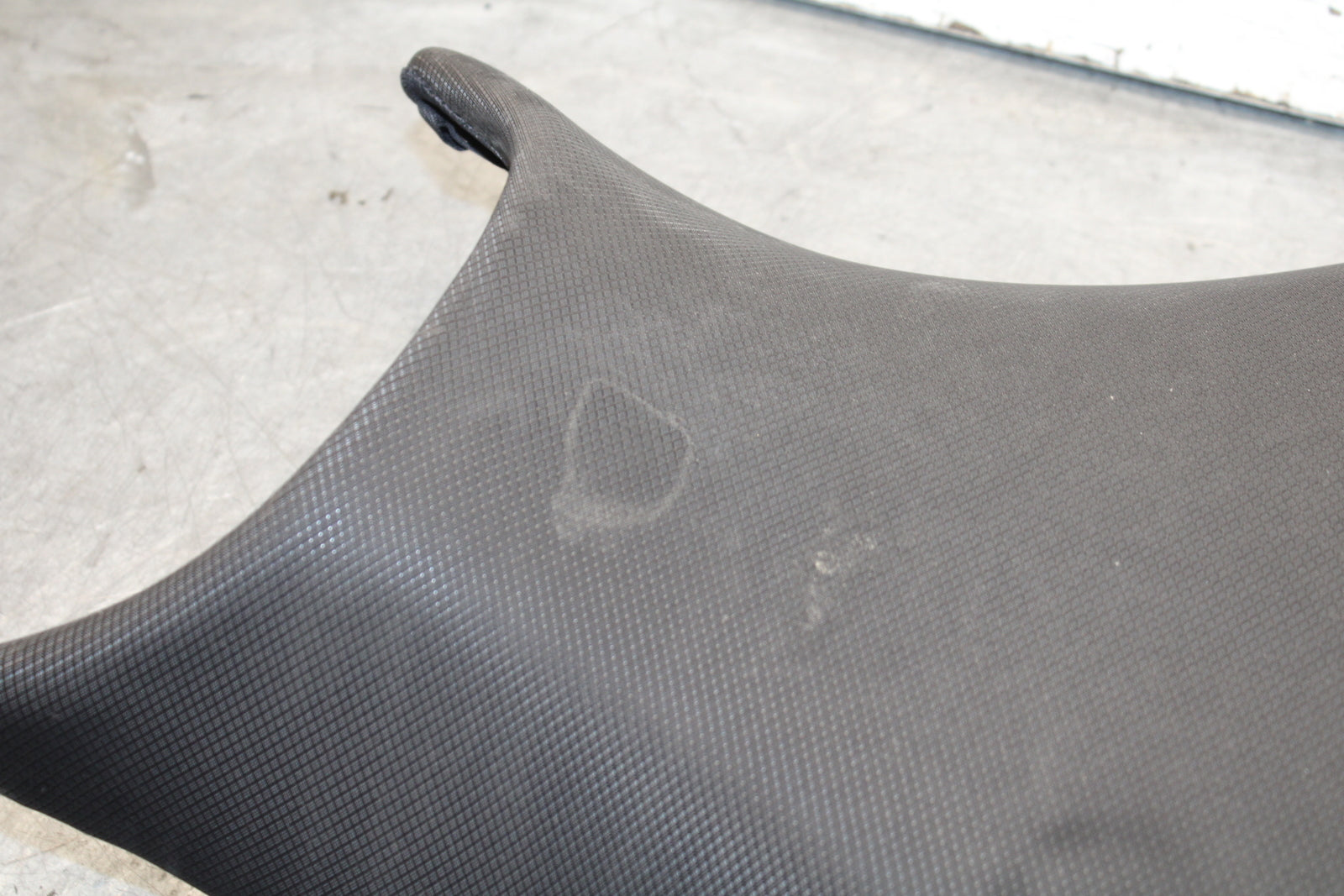 18-23 KAWASAKI NINJA 400 FRONT DRIVERS SEAT PAD SADDLE PILLION BB660