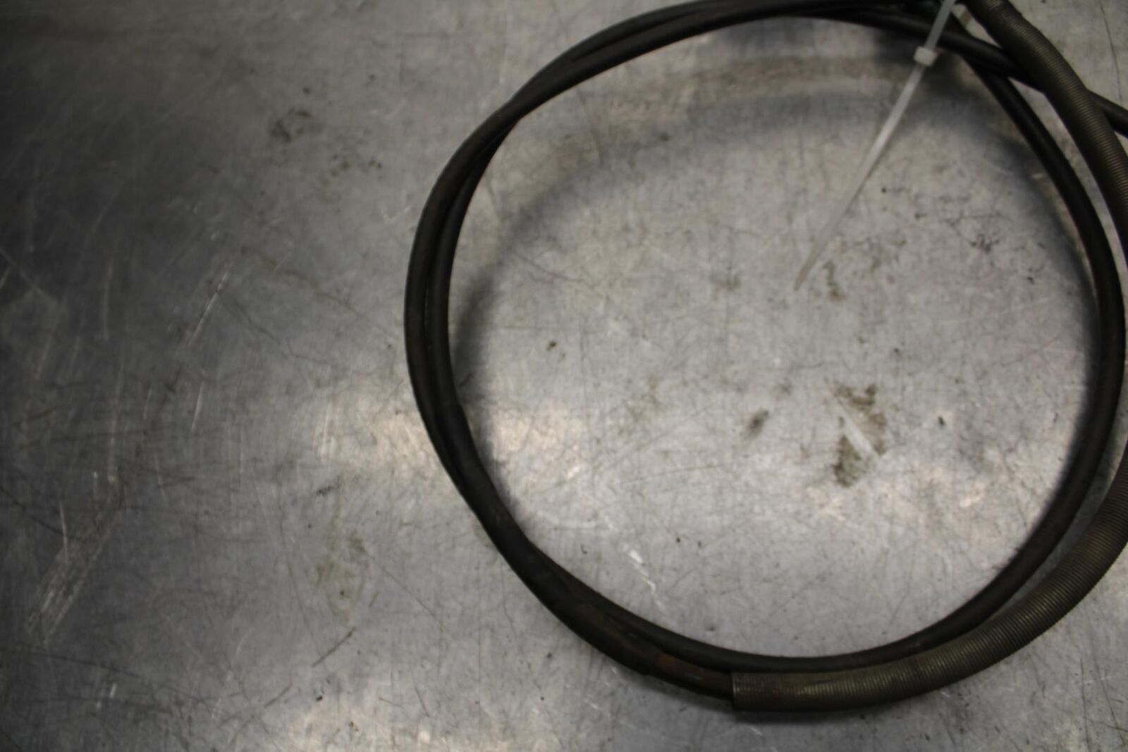 75 SUZUKI GT 550 SPEEDOMETER DRIVE SPEEDO LINE BB72