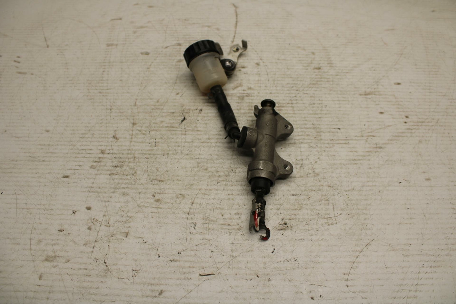 07 YAMAHA YZF R6 2c0 REAR BACK BRAKE MASTER CYLINDER W RESERVOIR BB297