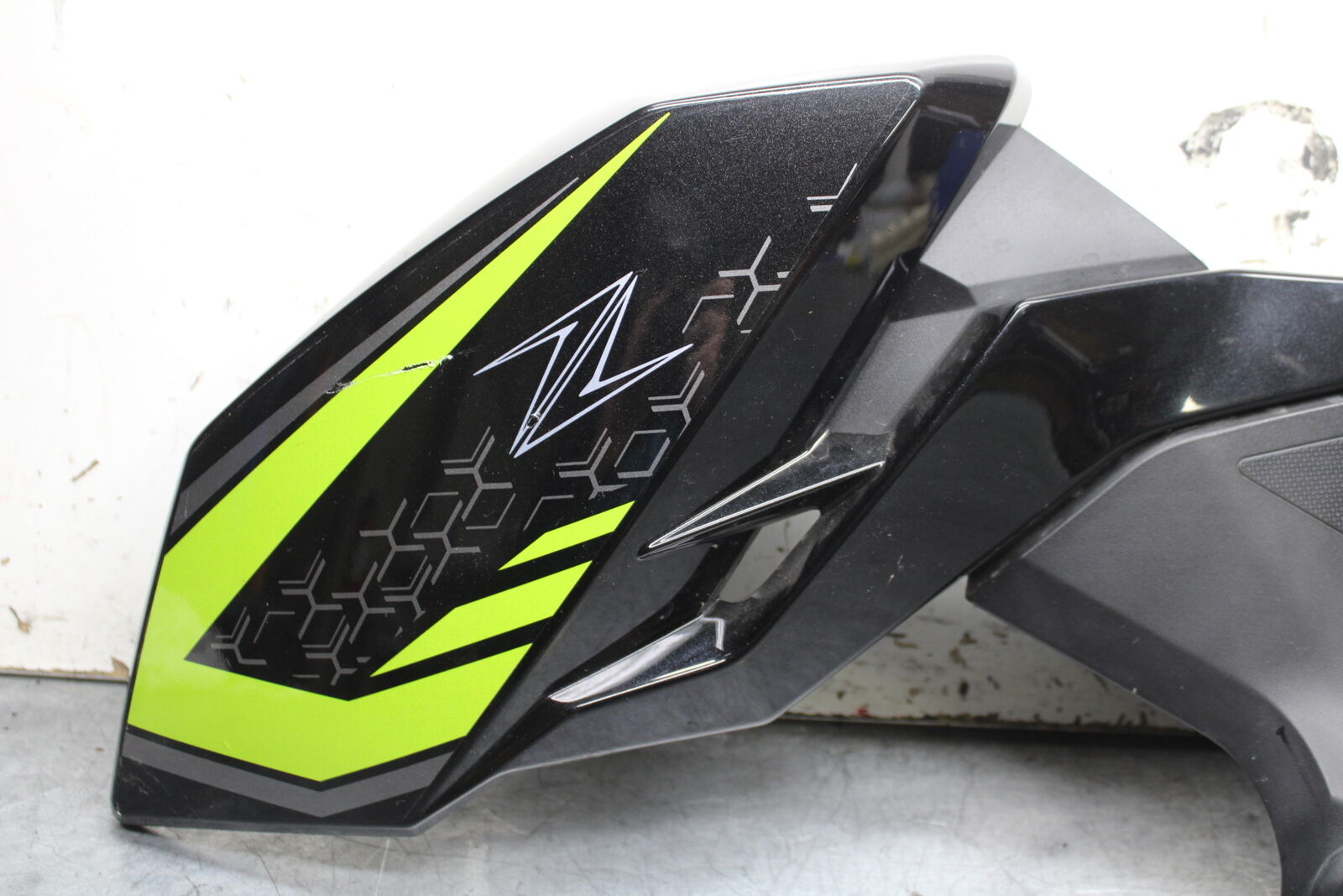 19-22 KAWASAKI Z400 LEFT LOWER MID UPPER SIDE FAIRING COWL BB738