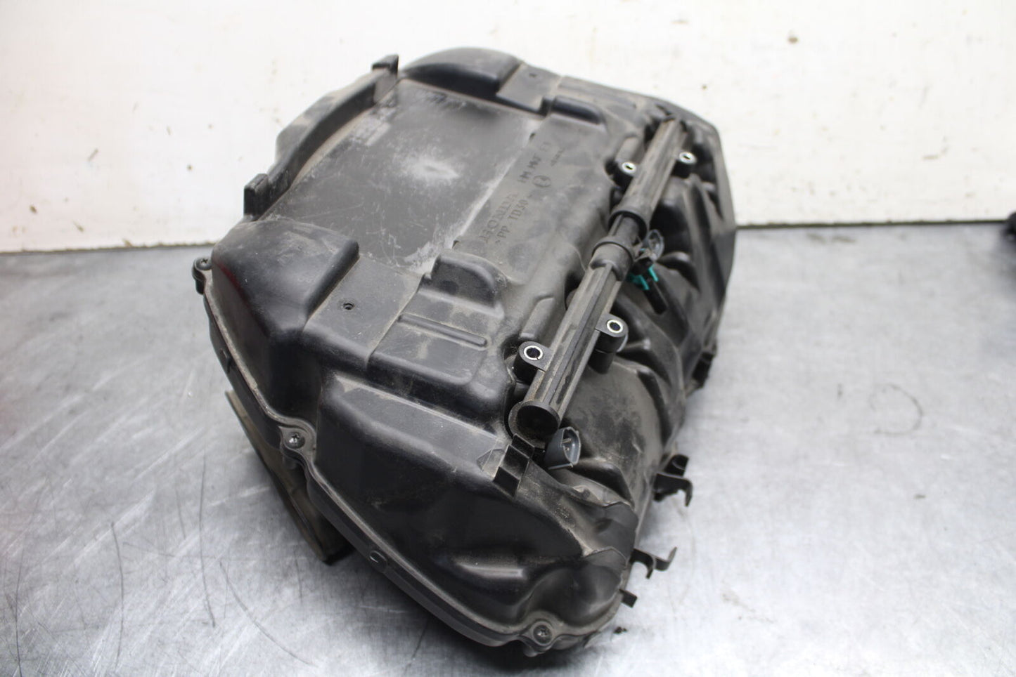 17-21 HONDA CBR1000RR SP AIRBOX AIR INTAKE FILTER BOX BB681