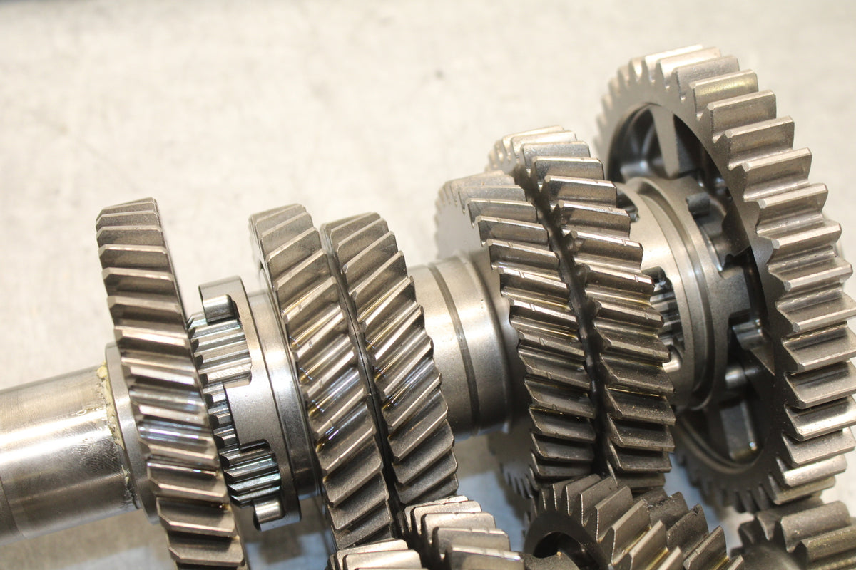 22-24 INDIAN CHIEF BOBBER DARK HORSE ENGINE TRANSMISSION TRANNY GEARS BB717