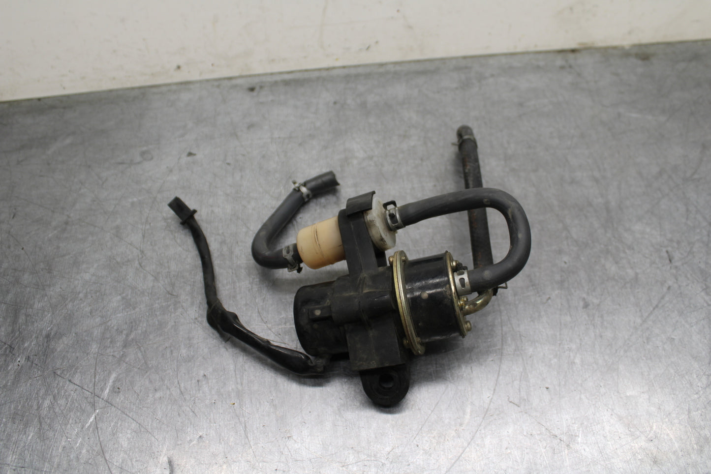 00-01 YAMAHA YZF R1 FUEL PUMP GAS PETROL SENDER UNIT BB755