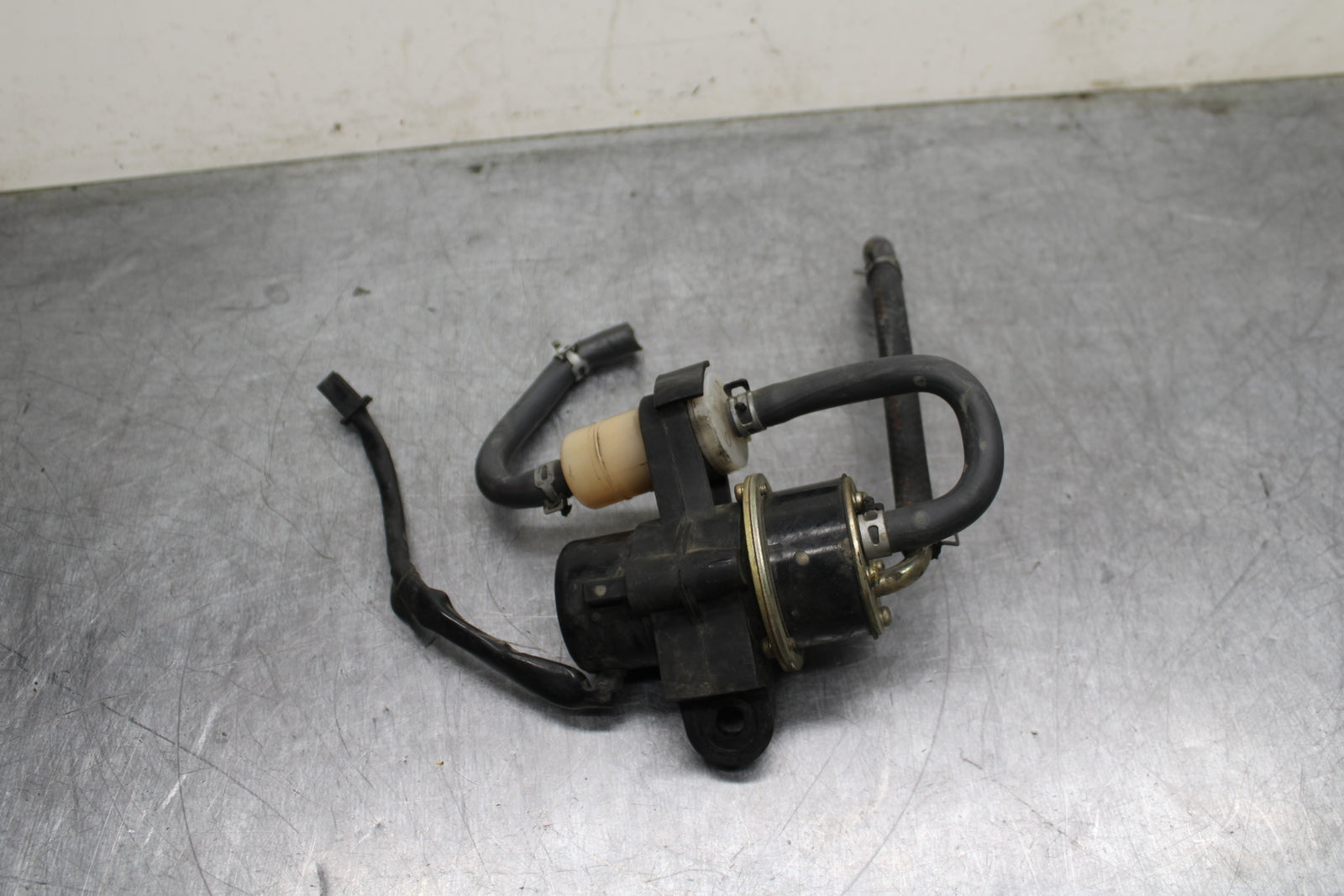 00-01 YAMAHA YZF R1 FUEL PUMP GAS PETROL SENDER UNIT BB755