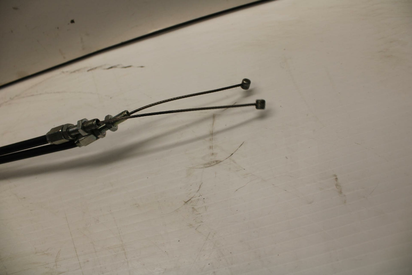 04-09 SUZUKI GS500F THROTTLE CABLES LINES BB278