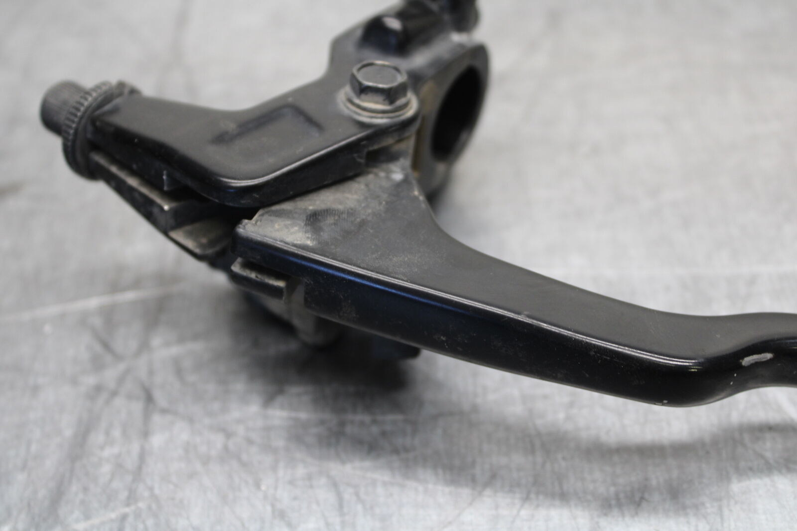 19-22 KAWASAKI Z400 CLUTCH PERCH MOUNT WITH LEVER  BB708