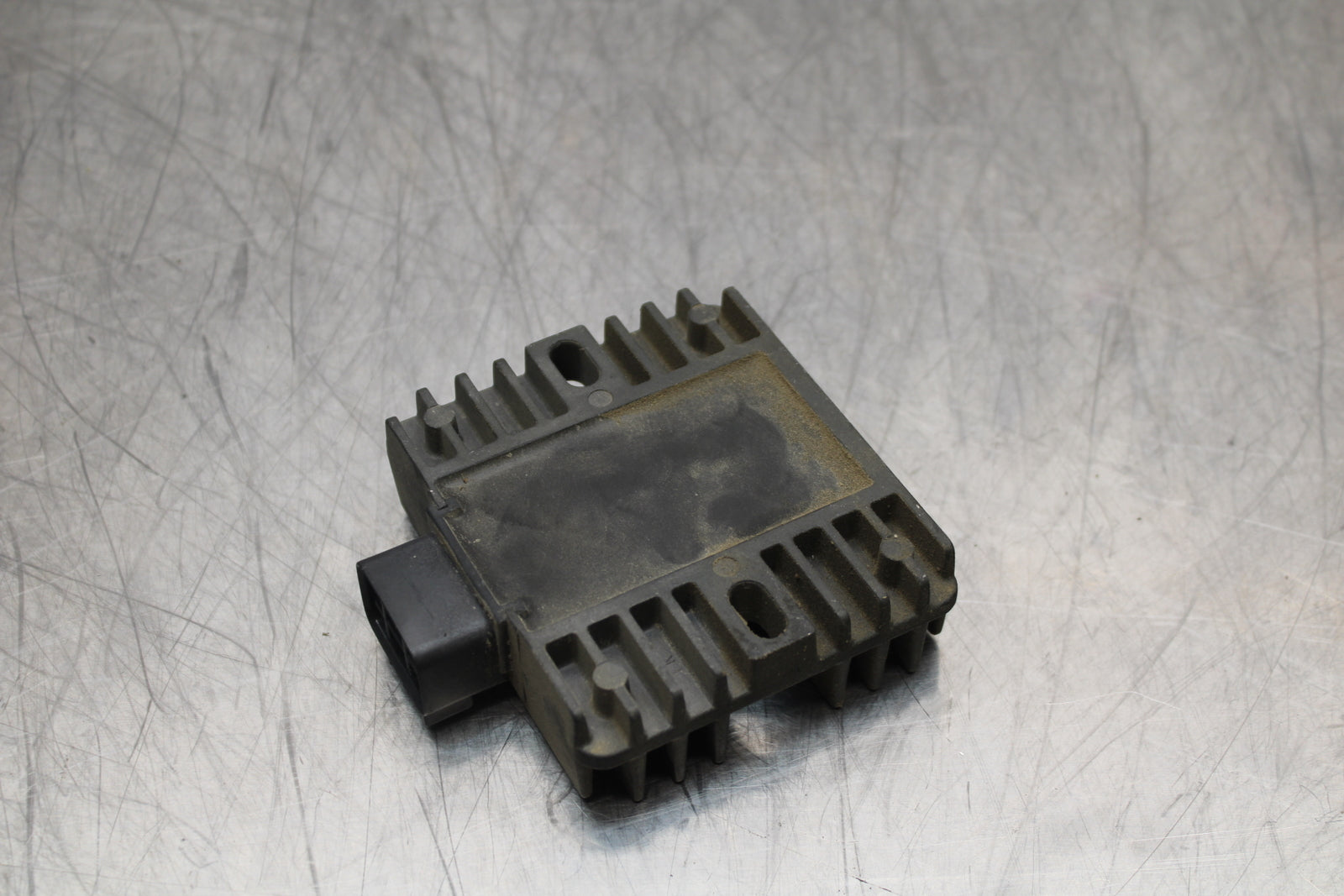 09 YAMAHA ROYAL STAR XVZ1300TF VENTURE RECTIFIER VOLTAGE REGULATOR BB151
