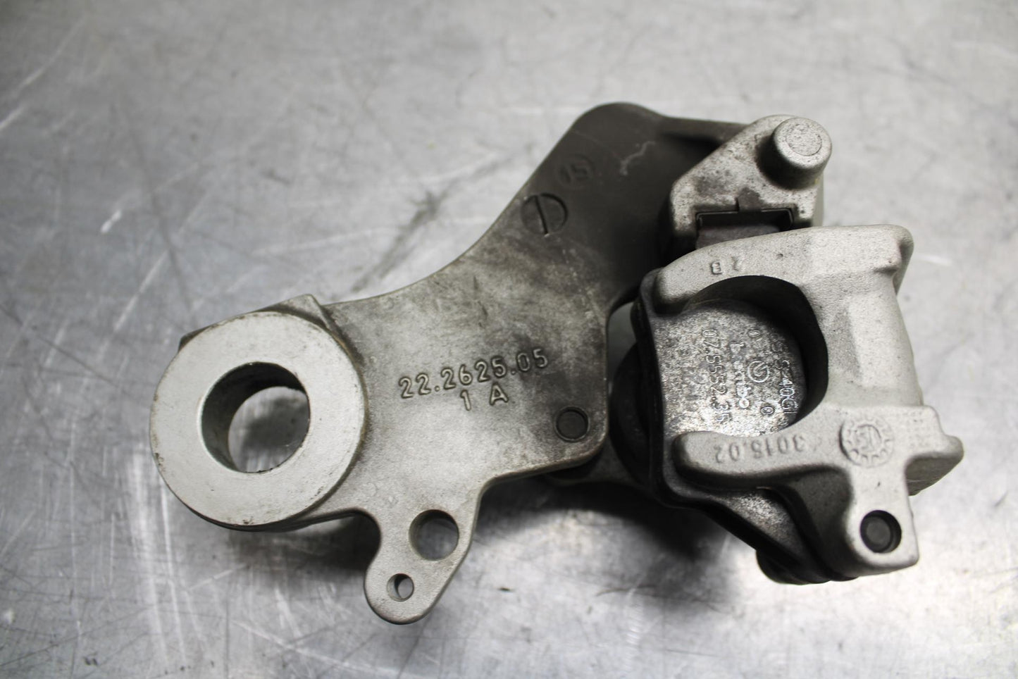 16-18 KTM 690 DUKE REAR BACK BRAKE CALIPER W MOUNT BRACKET BB631