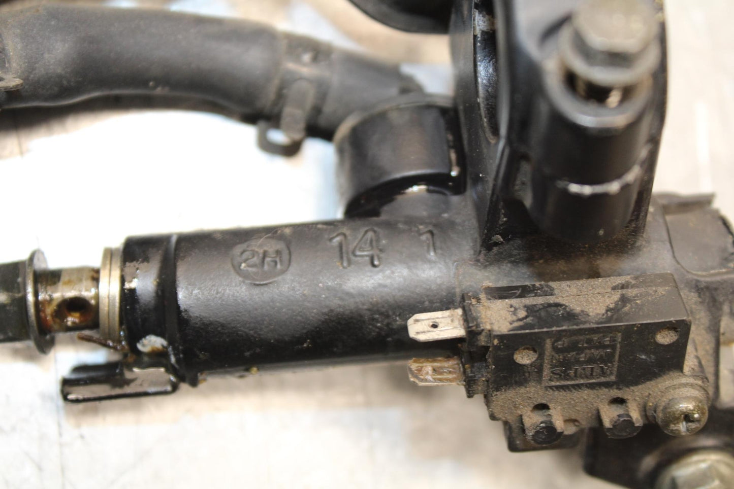 1992 Honda CBR900RR FRONT BRAKE MASTER CYLINDER BB63
