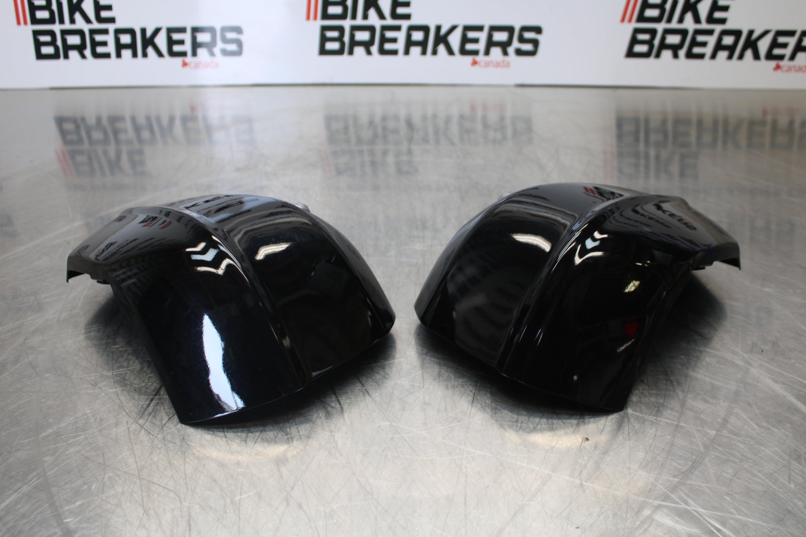 09 YAMAHA ROYAL STAR XVZ1300TF VENTURE SIDE COVER PANEL COWL FAIRING SET  BB151 