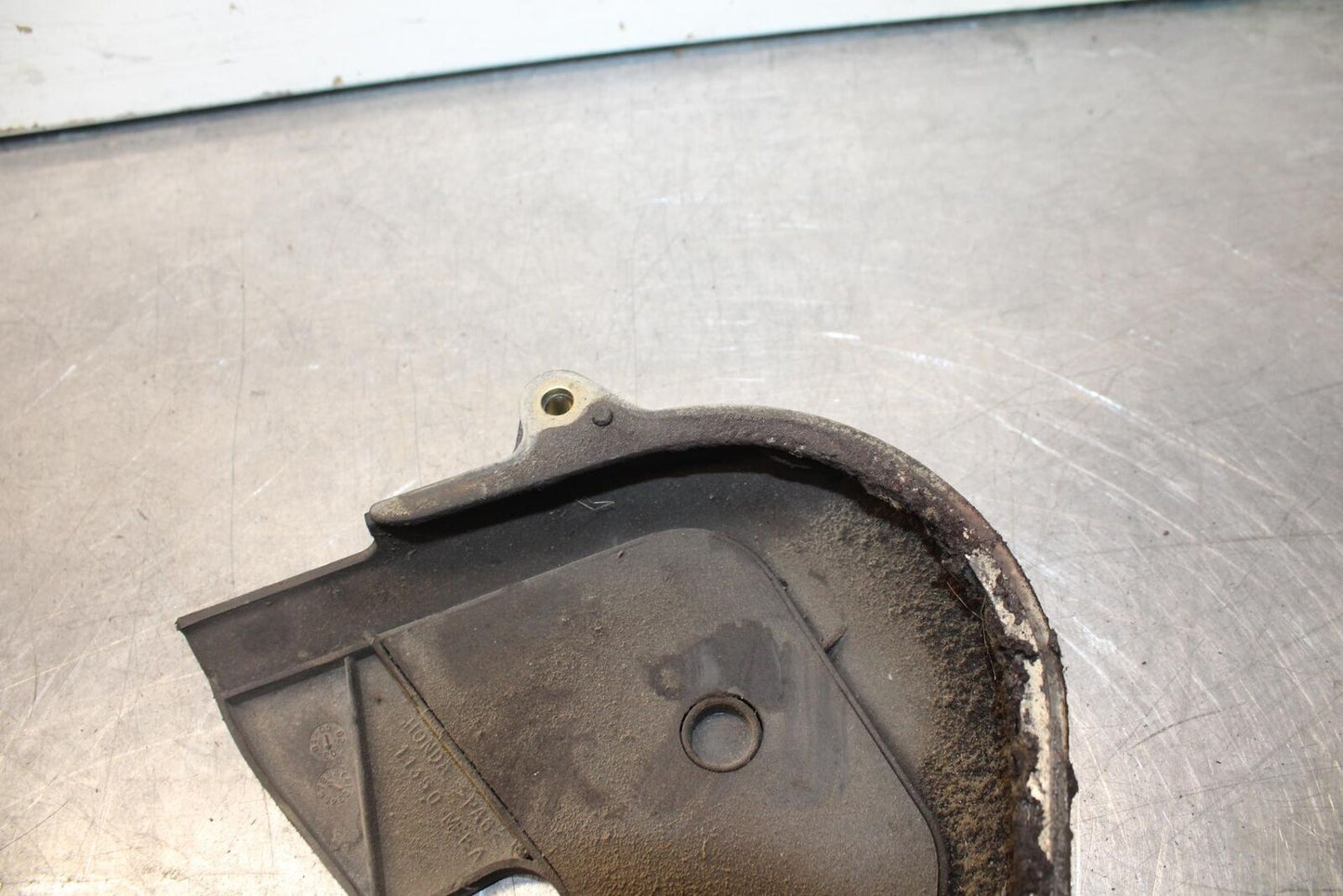 03-04 HONDA CBR600RR ENGINE SPROCKET COVER BB614
