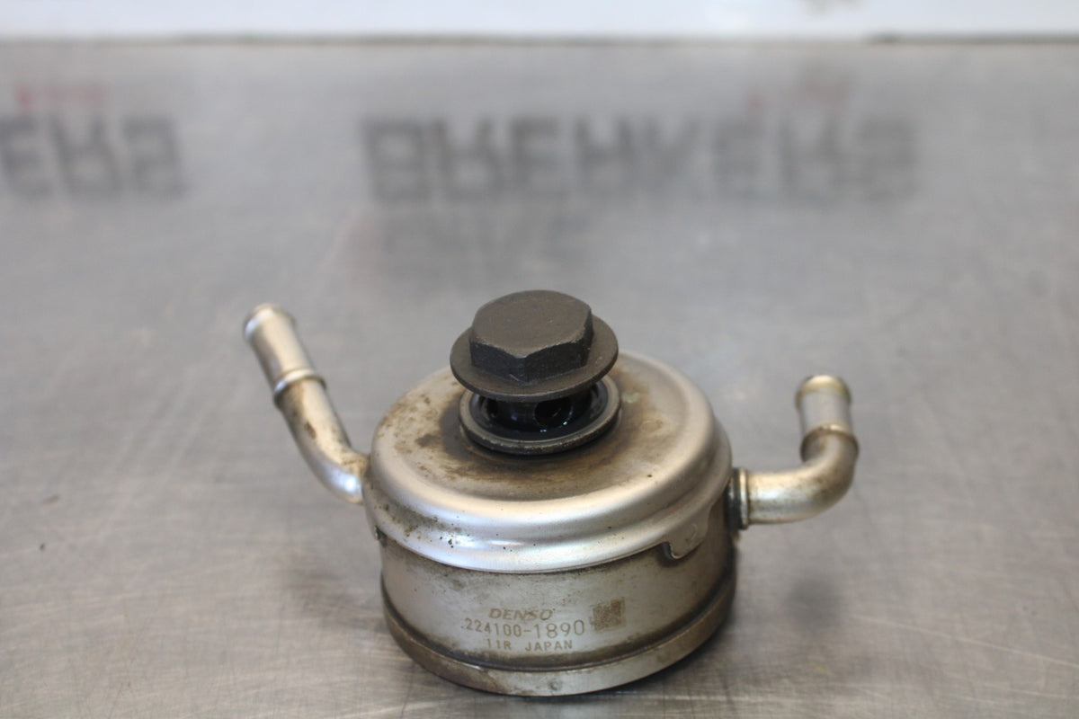 15 TRIUMPH TIGER 800 ENGINE MOTOR OIL COOLER BB873 