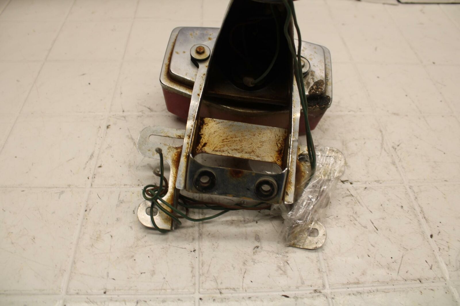 72 HONDA CB500 K1 REAR BACK TAIL LIGHT MOUNT BRACKET BB24