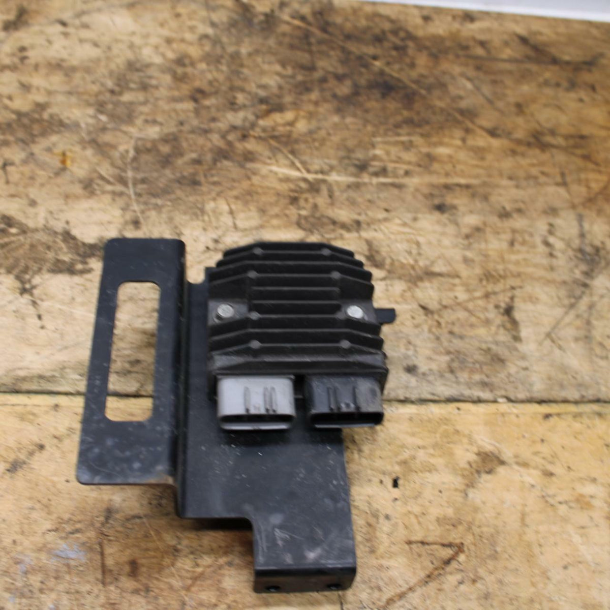 06-15 YAMAHA FZ1 RECTIFIER VOLTAGE REGULATOR BB326