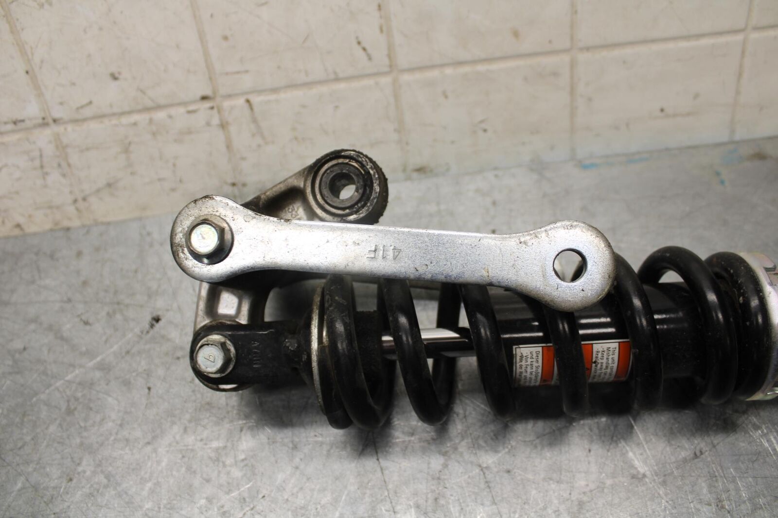 2007 Suzuki Boulevard M50B REAR BACK SHOCK ABSORBER LINK 62100-41F10 BB537