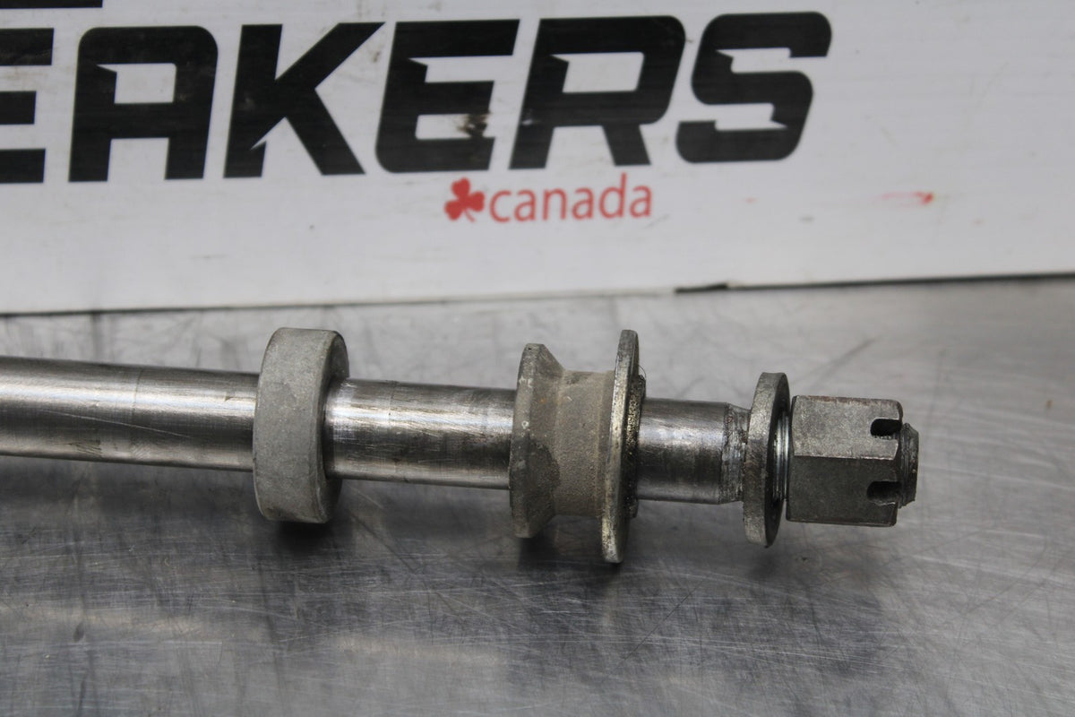 77 SUZUKI GS750 REAR AXLE BACK WHEEL RIM PIVOT BOLT AXEL 64711-37000 BB779