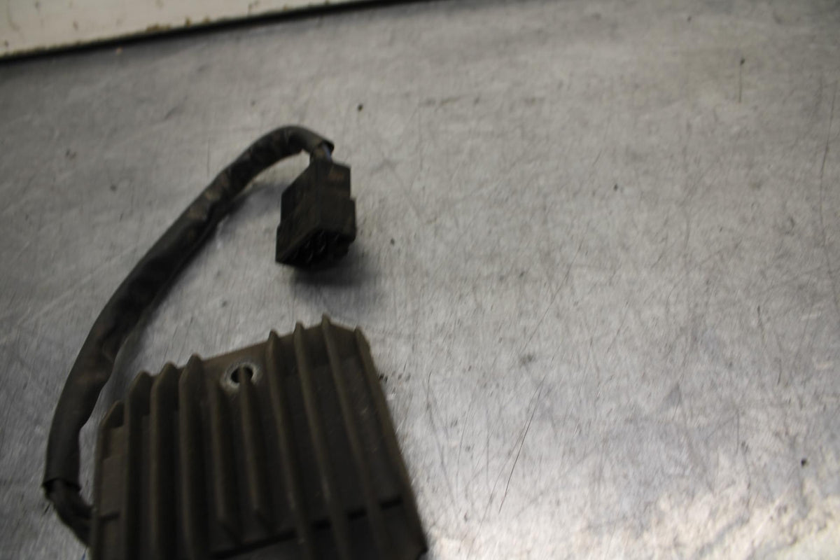 1996 Kawasaki Vulcan 800 VN800B Classic RECTIFIER VOLTAGE REGULATOR BB93