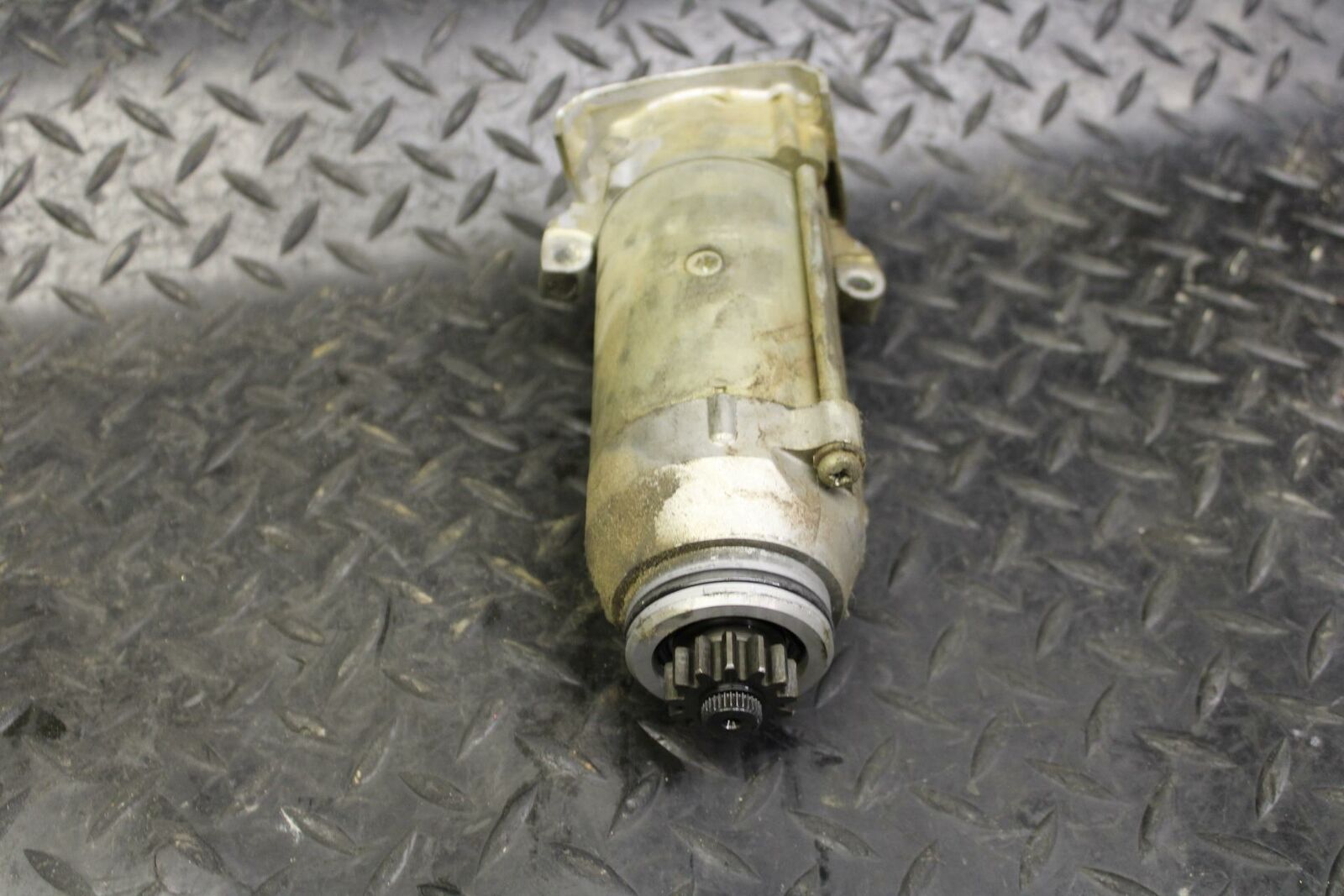 80-81 YAMAHA XS1100 SPECIAL ENGINE STARTING STARTER MOTOR -DC 12V bb174