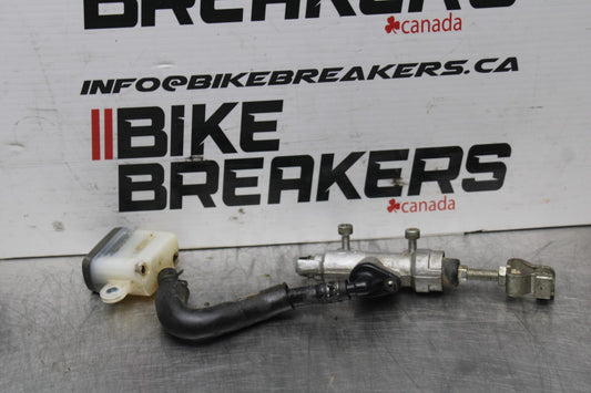 08 HONDA CBR125R REAR BACK BRAKE MASTER CYLINDER W RESERVOIR BB804