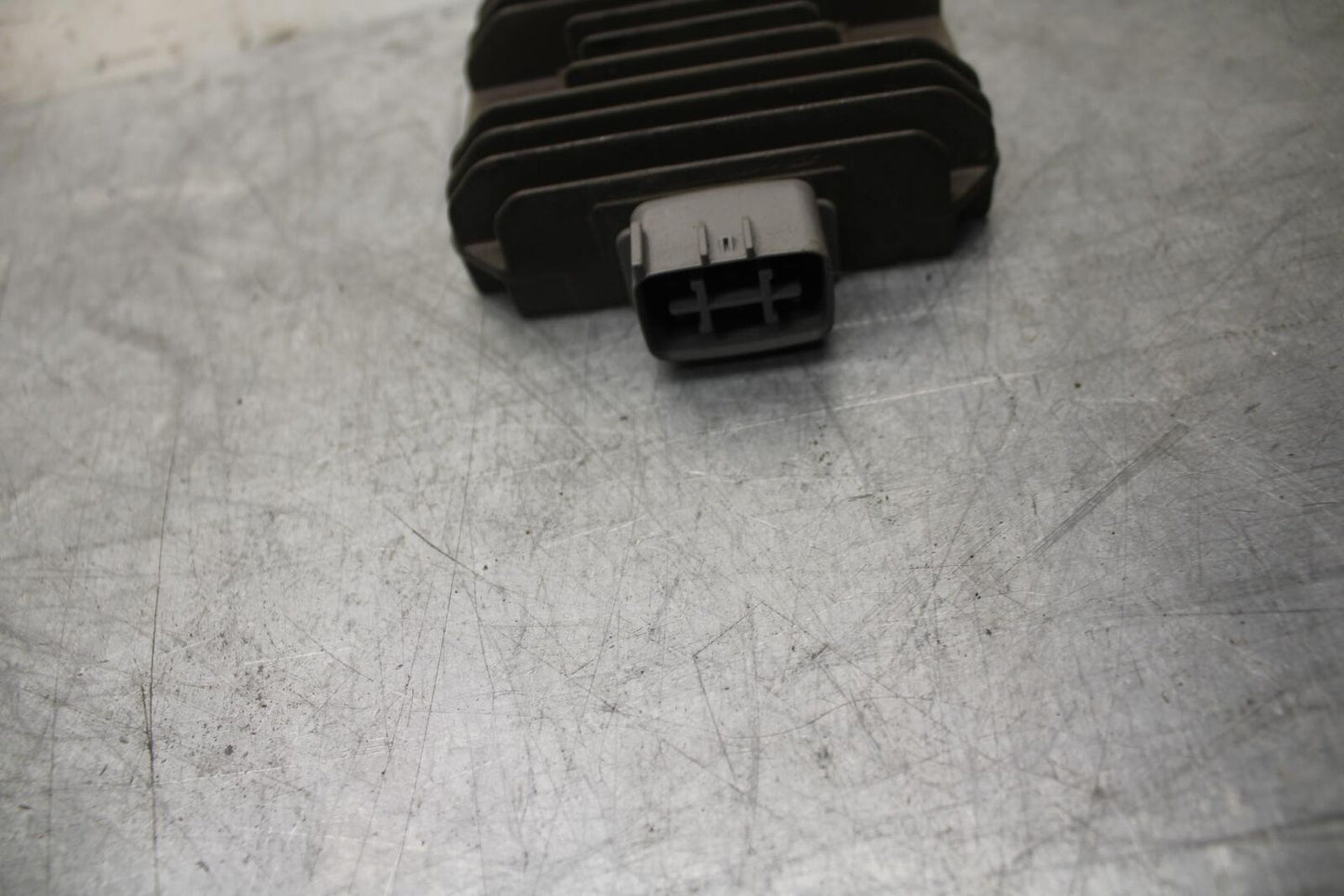 2015 Kawasaki Ninja 300 EX300B ABS RECTIFIER VOLTAGE REGULATOR 21066-0732 BB518